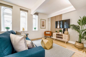 Beautifully Designed 2 Bed Apt Newly Renovated Central Netflix
